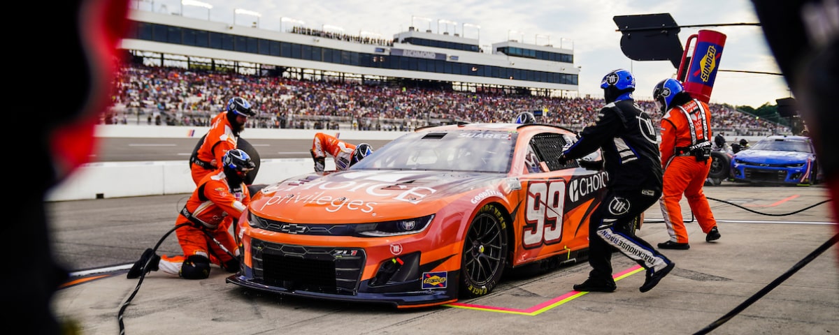 Trackhouse Racing - Choice Privileges Car and Pitcrew