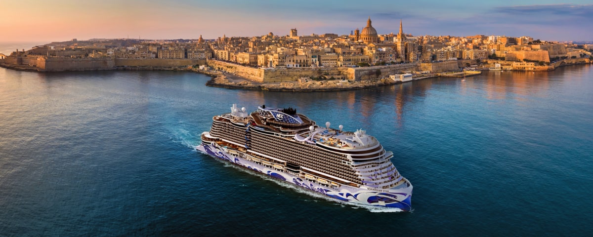Cruise Ship Departing