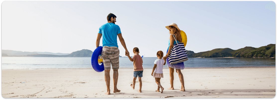 Family at the Beach - Bluegreen Vactions